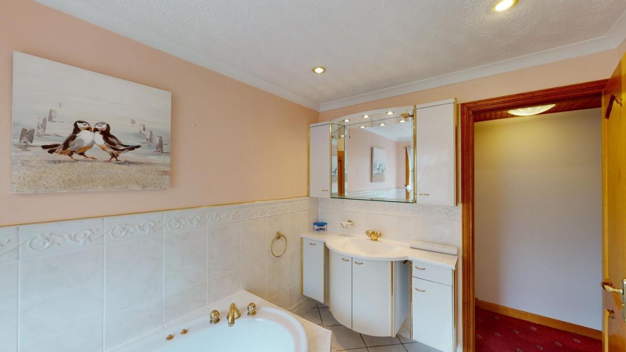 Puffins Nest Villa Gardenstown ภายนอก รูปภาพ
